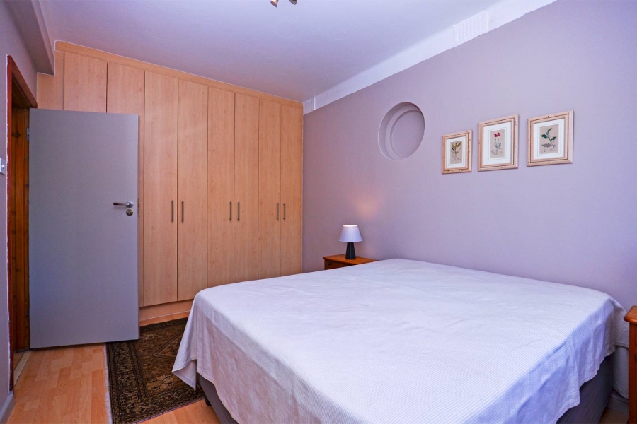To Let 2 Bedroom Property for Rent in Mouille Point Western Cape